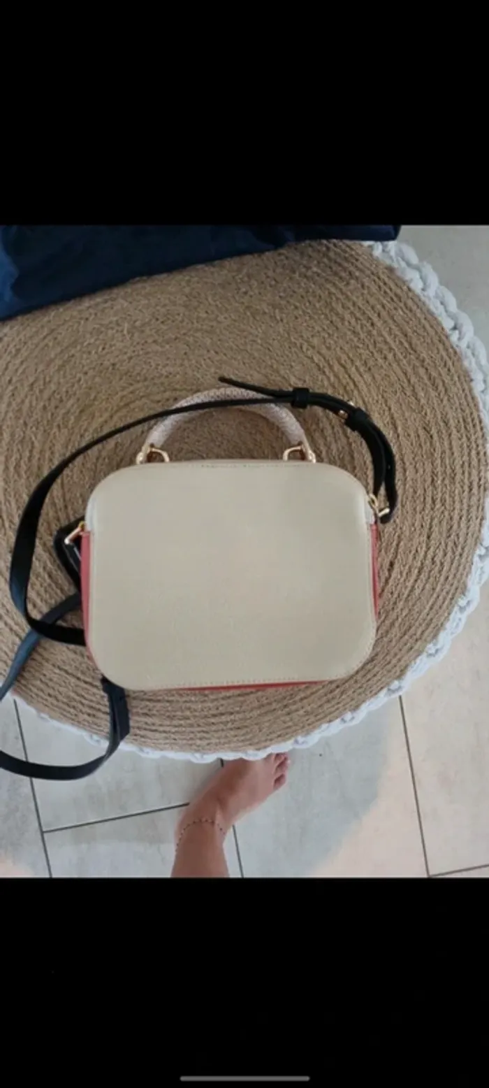 Sac bandoulière Tommy Hilfiger neuf - photo numéro 7