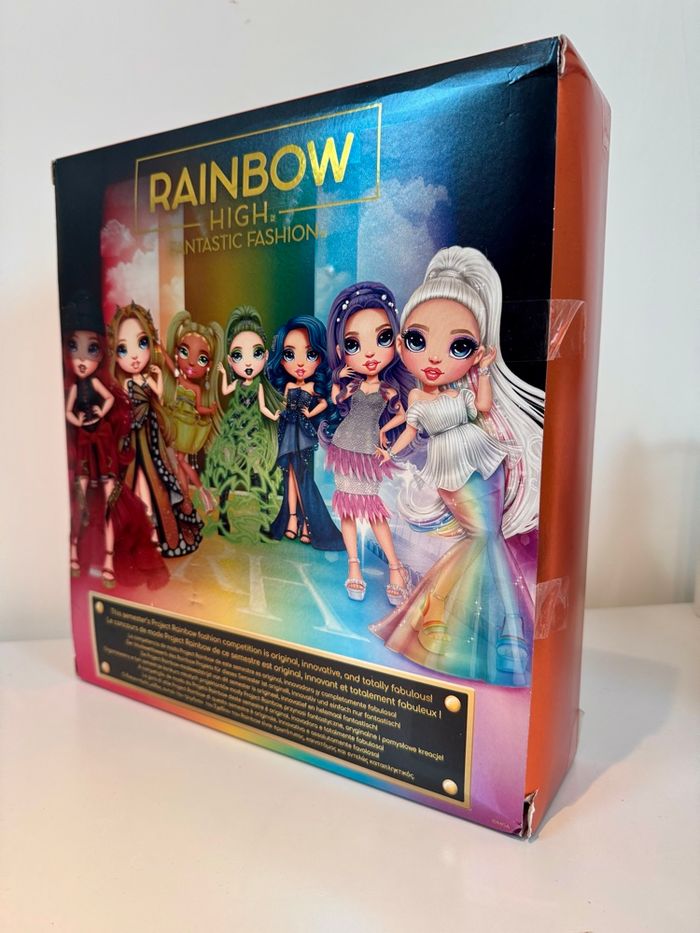 Poppy Rainbow High - photo numéro 3