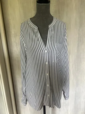 Chemise légère blanche à rayures