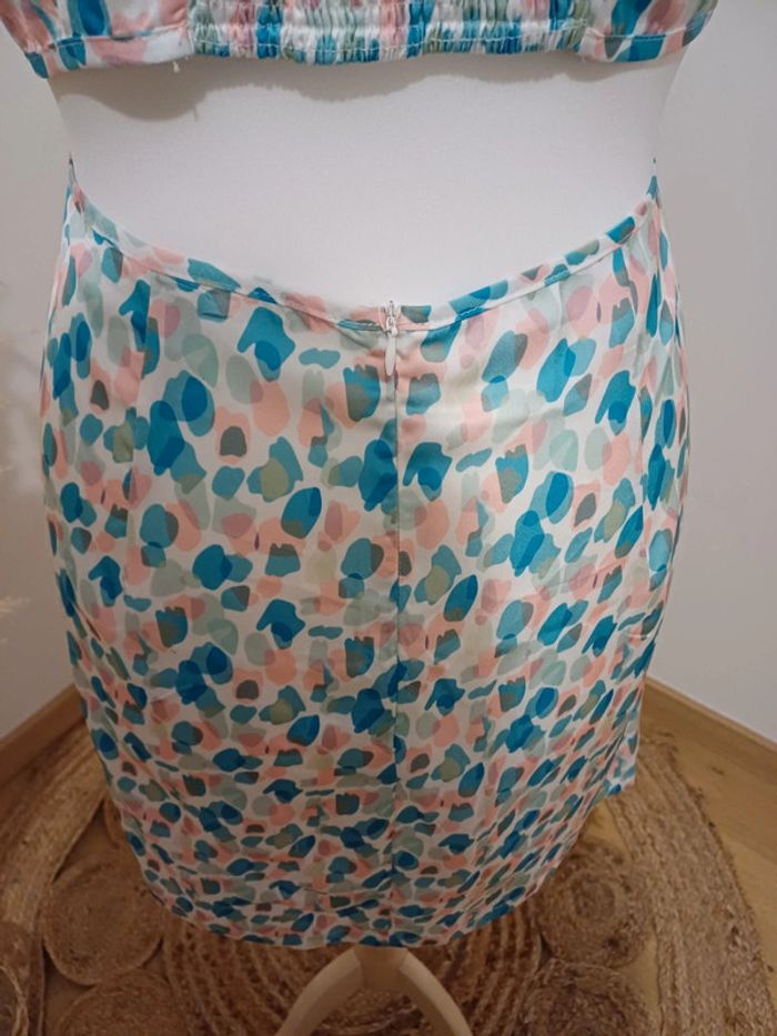 Robe légère colorée asymétrique Kling taille M 38 - photo numéro 7