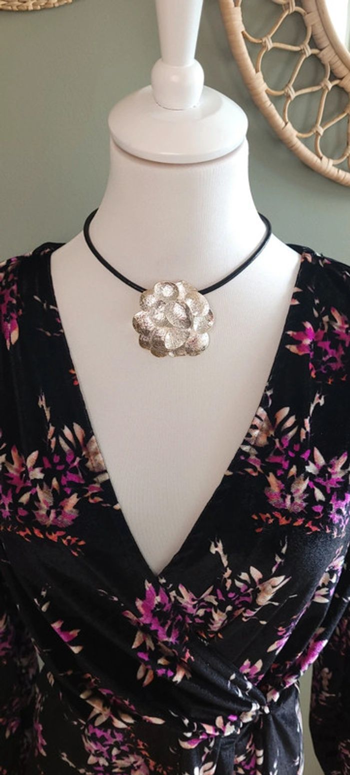 Magnifique collier Esprit en acier inoxydable