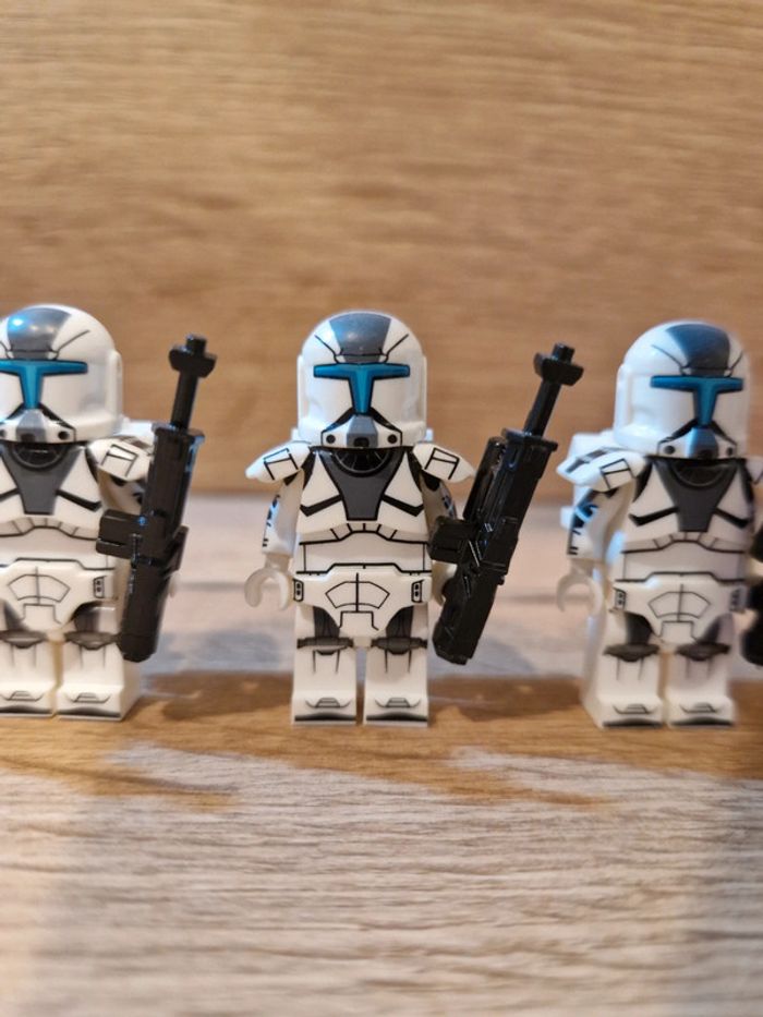 Figurines type lego 4 clones blanc star wars - photo numéro 2