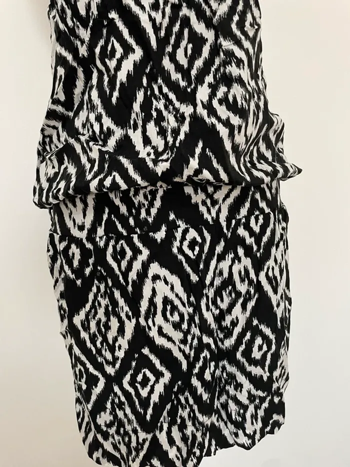 Robe motifs noir et blanc 36 meuf - photo numéro 3