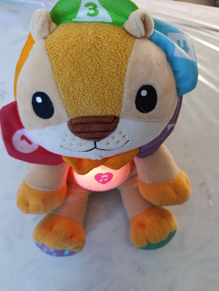 Jeu d'eveil bébé VTech Tiago le lionceau des découvertes