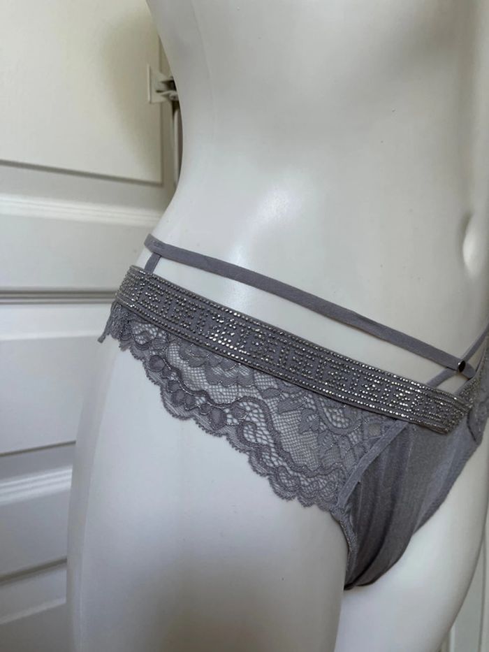 Tanga à strass - photo numéro 2