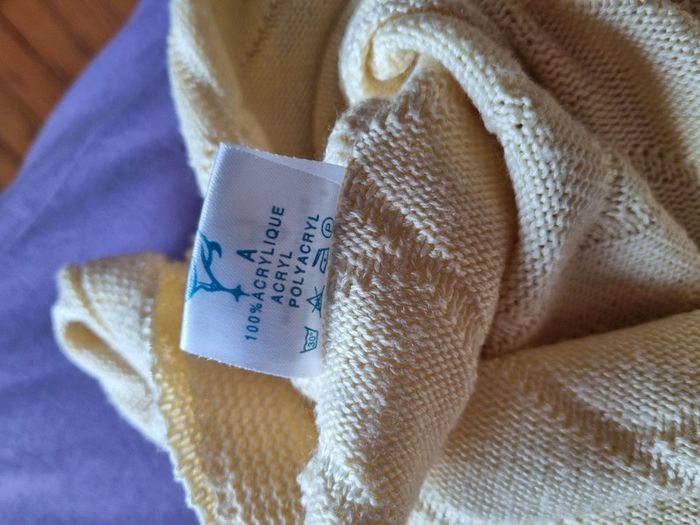 Pull jaune pâle vintage - photo numéro 19