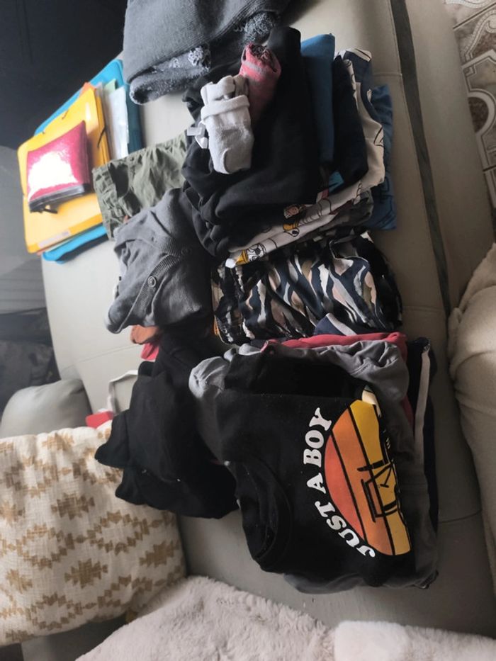 Lot vêtements garçon 4 ans