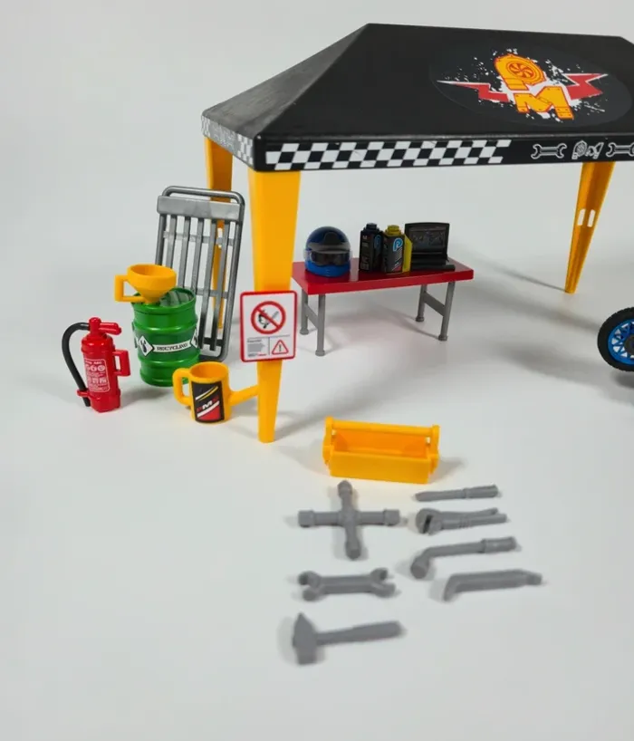 Playmobil Atelier de réparation moto - photo numéro 5