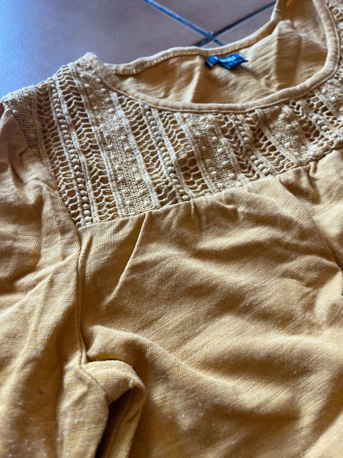 Lot t shirts fille 10 ans - photo numéro 11