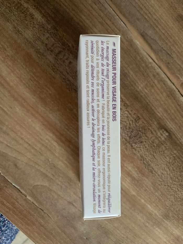 Masseur de visage en bois - photo numéro 5