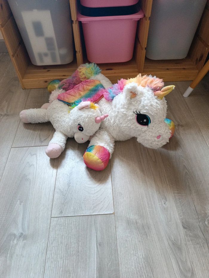 Lot de deux peluches licorne