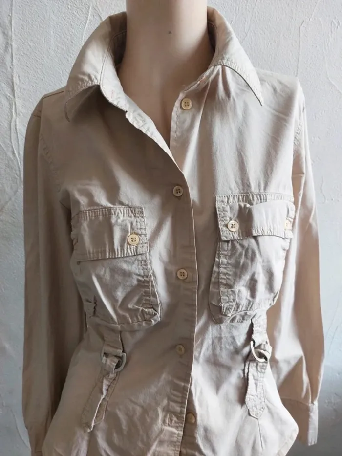 Chemise beige avec poches et boucle - photo numéro 2