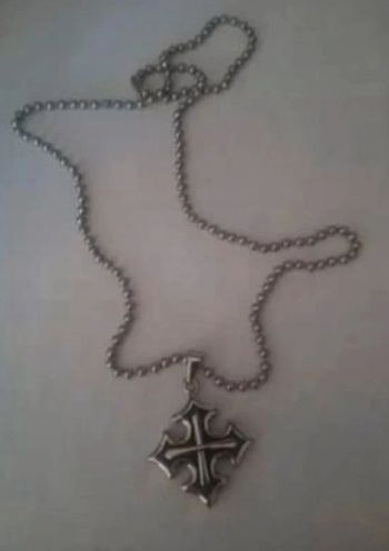 Collier croix