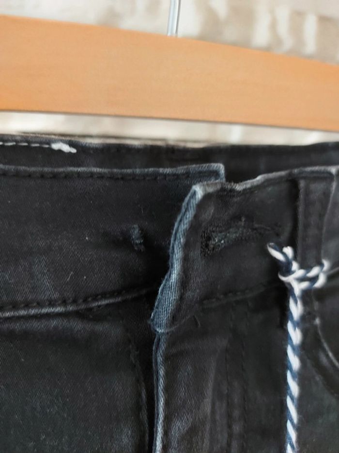 Jeans slim noir 3 pommes neuf avec 🏷  3/4ans - photo numéro 4