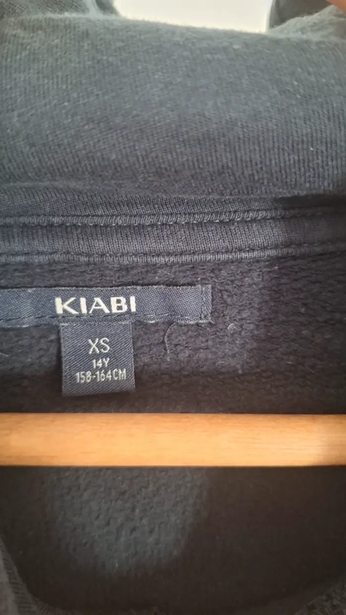 Sweat a capuche bleu marine kiabi XS - photo numéro 4