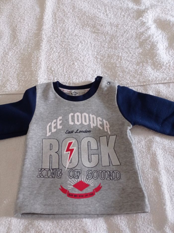 Pull garçon marque Lee Cooper 18 mois - photo numéro 4
