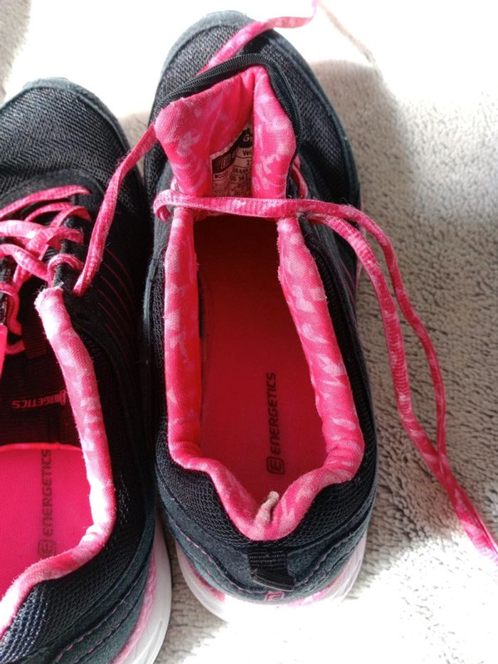 Baskets  38 noires et roses c47 - photo numéro 4