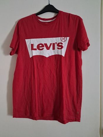 T-shirt levis