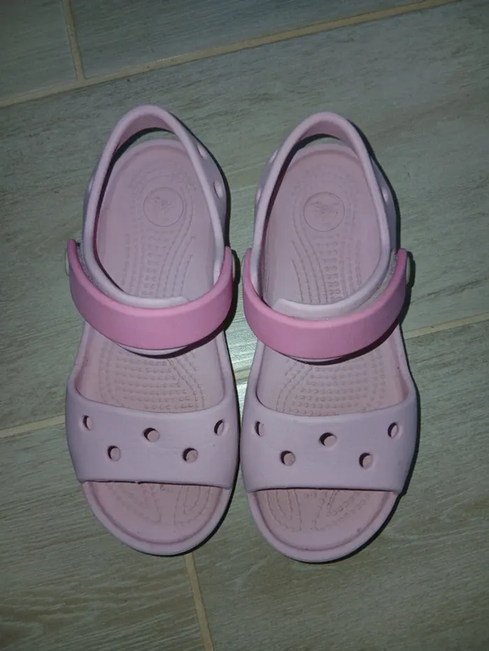 Sandalette crocs fille C11 - photo numéro 2