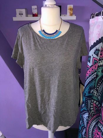 t shirt gris