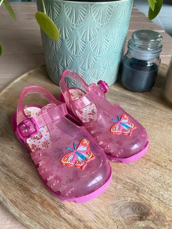 Chaussures pointure 19