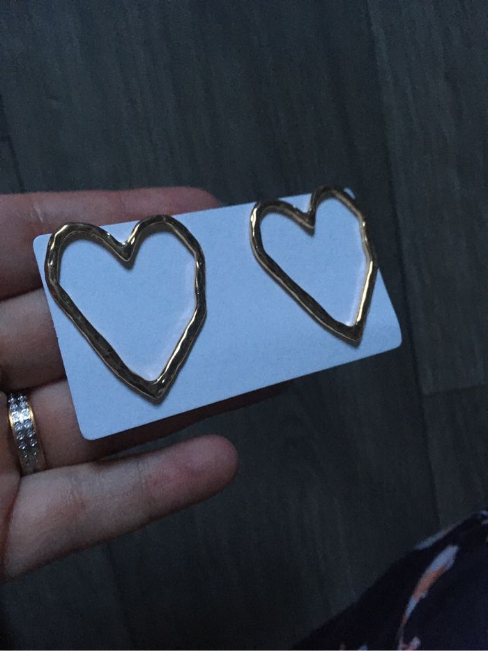 Boucles d’oreilles NEUVES avec étiquette pour femme forme de coeur 💛 couleur doré - photo numéro 6