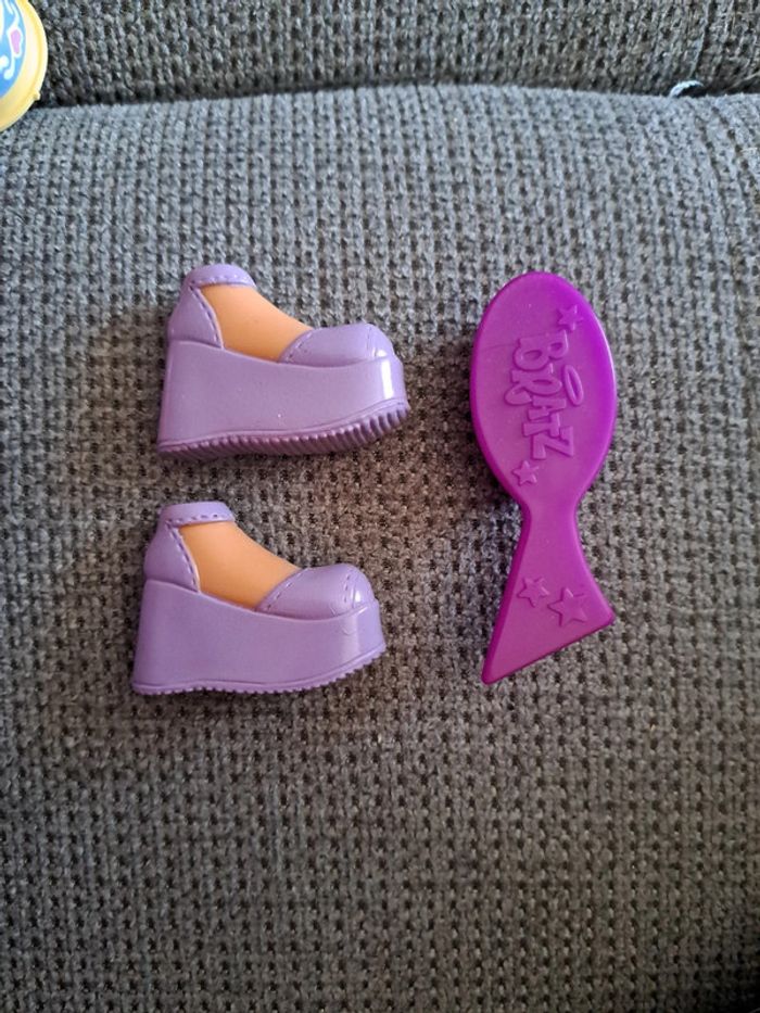 Chaussure poupée bratz