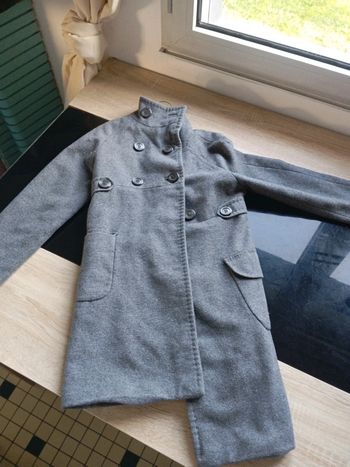 Veste manches longues 10 ans bon état