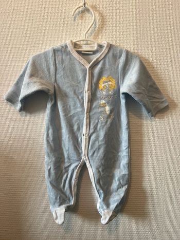 Pyjama croisée 3 mois très bonne état