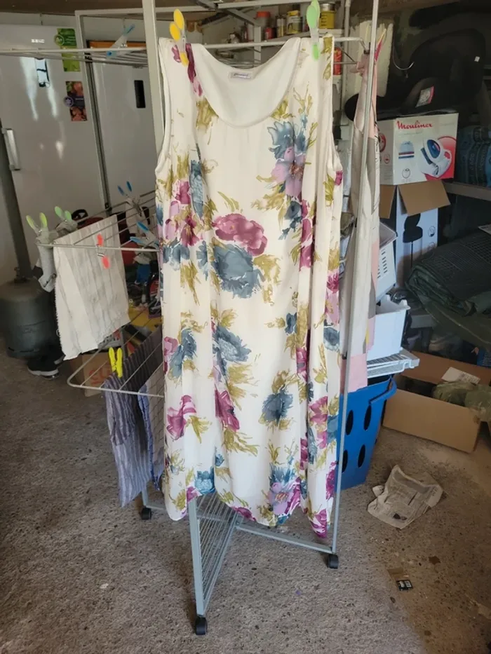 Jolie robe taille 44