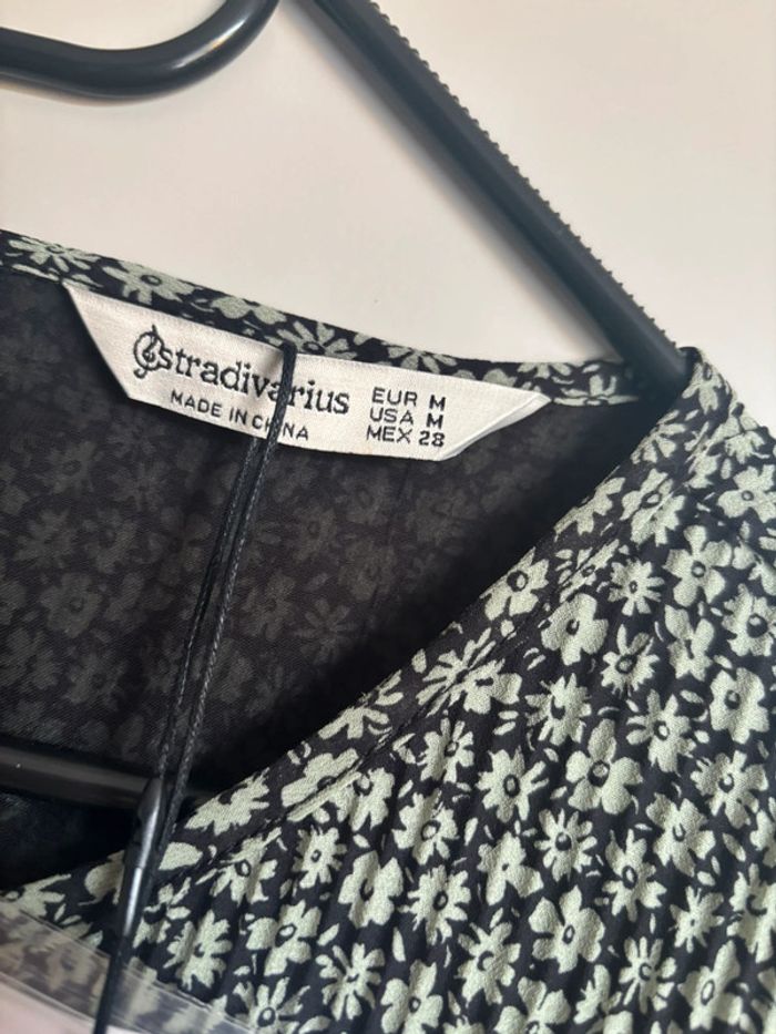 Blouse stradivarius taille M - photo numéro 3