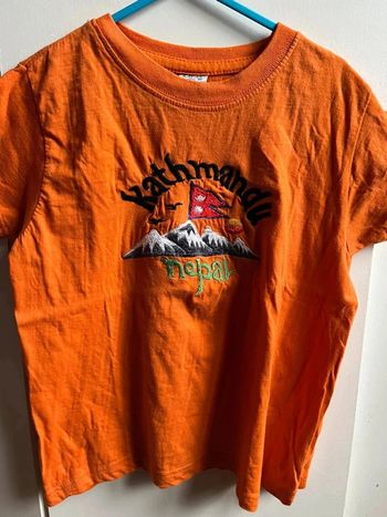 T shirt orange taille 6 ans
