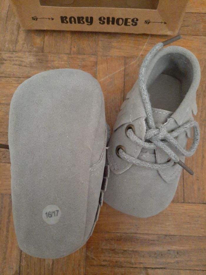 Chaussure bébé - photo numéro 2