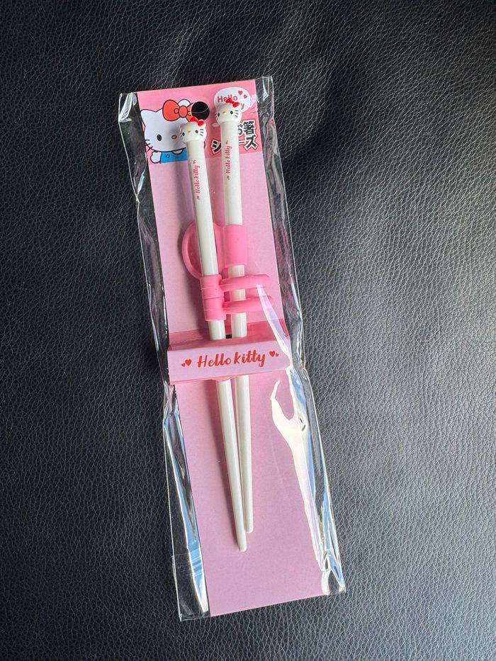 NEUF - Lot de 2 Paires de Baguettes pour Enfants - Aides à l'Apprentissage de la Nourriture - photo numéro 4