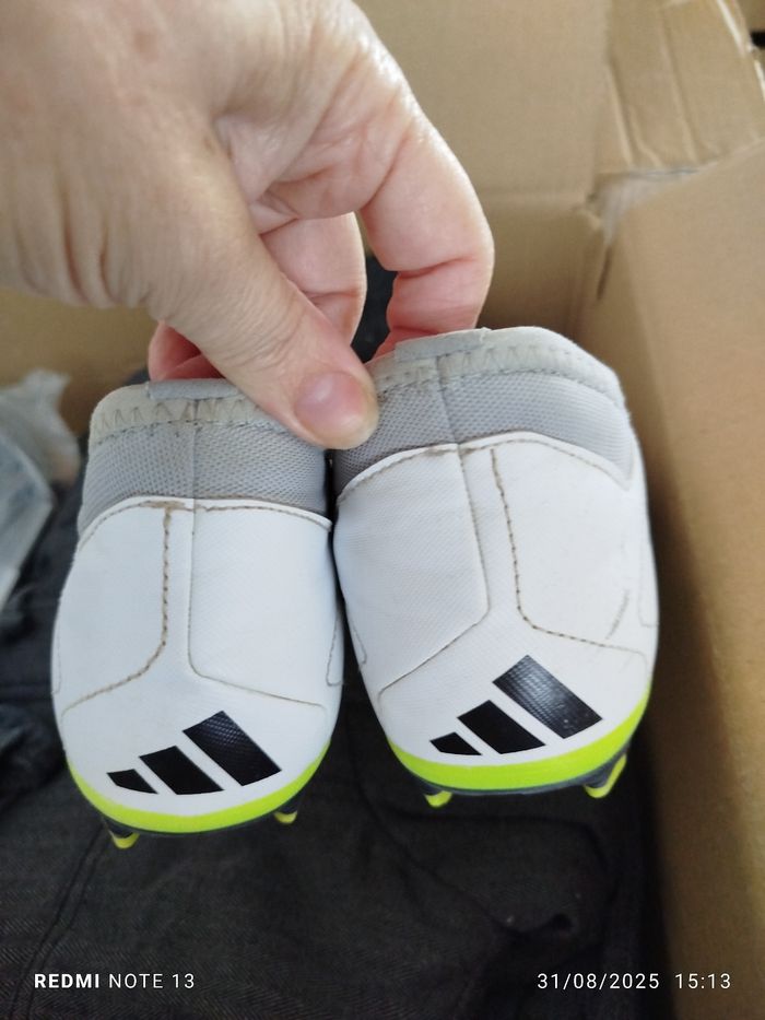 Crampons football adidas predator 38.5 - photo numéro 2