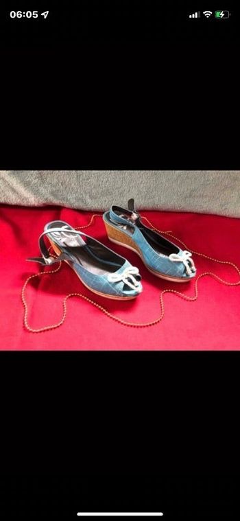 Chaussure compensée neuve p 38