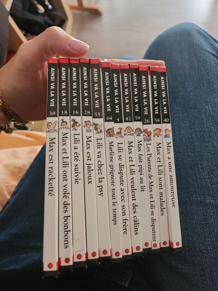 Lot de 12 livres max et lili - photo numéro 5