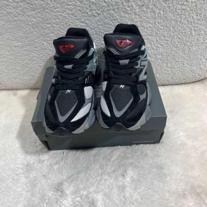 Basket New balance neuf jamais porté taille 42 - photo numéro 5
