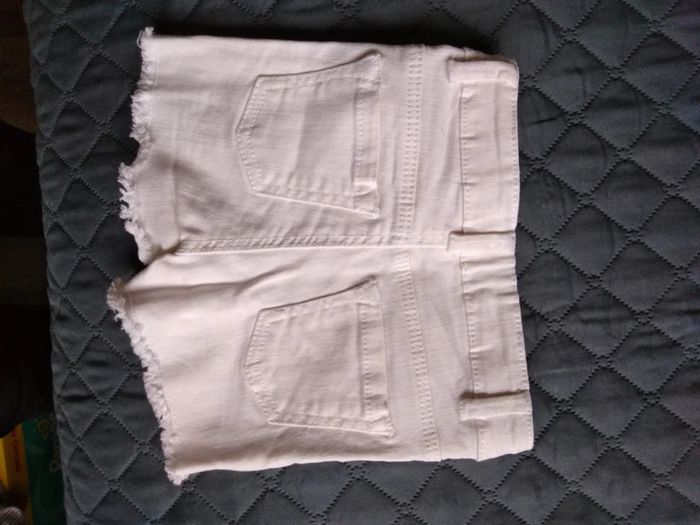 Short, neuf,taille 3 ans - photo numéro 3
