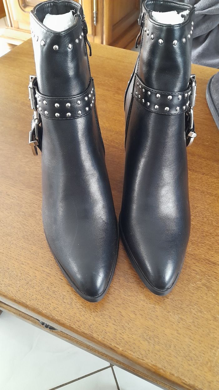 Bottine noire - photo numéro 2