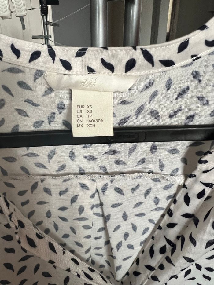 Chemise H&M taille XS - photo numéro 2