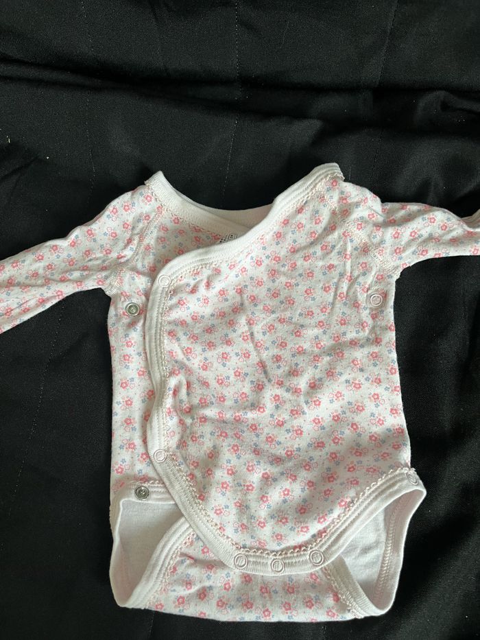 Lot 3 bodies manches longues - photo numéro 4