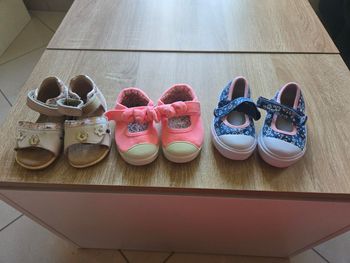 Chaussure fille 20