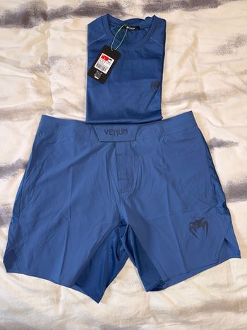 Ensemble Venum Contender L - Rashguard manches longues + Short combat bleu - Neuf