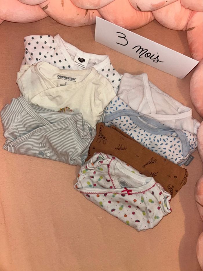 Lot body 3 mois 🌸