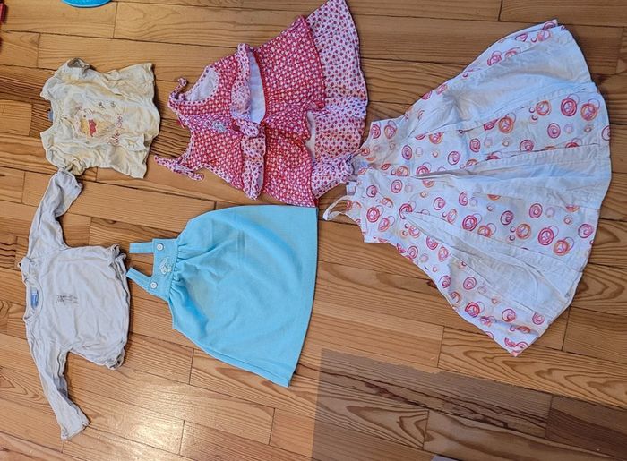 Lot de vêtements bébé fille 18/24 mois