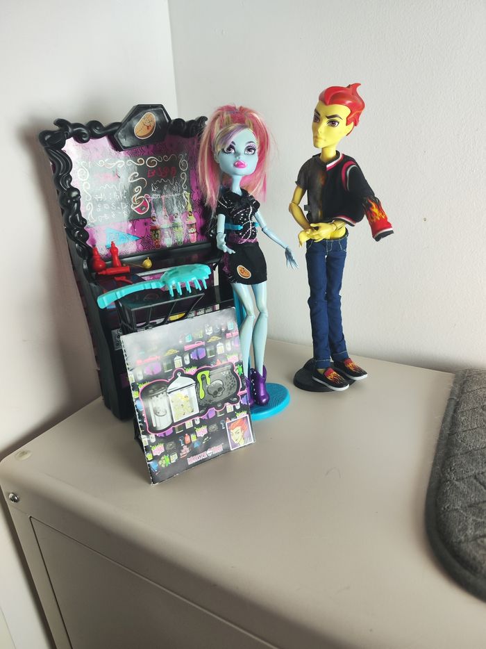 Monster high Abbey et Thomas cramé - photo numéro 4