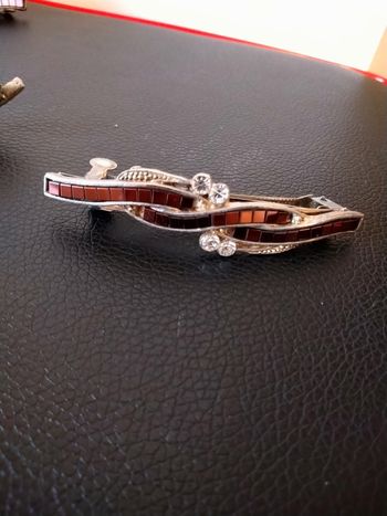 Barrette Pierre marron