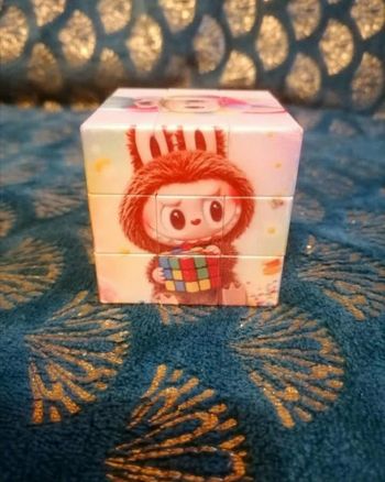 Rubik's Cube labubu 