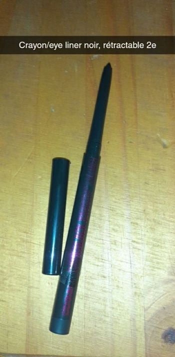 Crayon noir rétractable